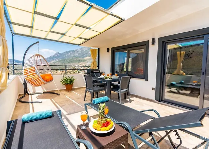 Near Kaputas, Luxury With Pool Apartament