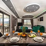 公寓 Near Kaputas, Luxury With Pool