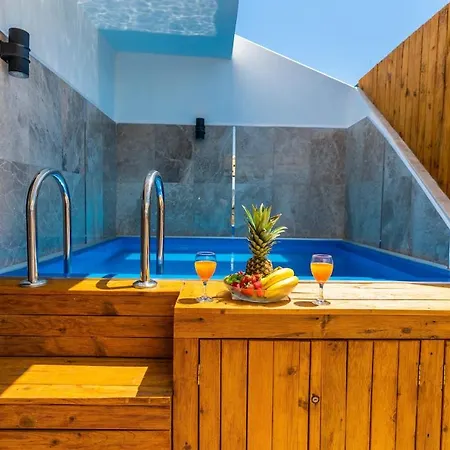 Lägenhet Near Kaputas, Luxury With Pool Kaş